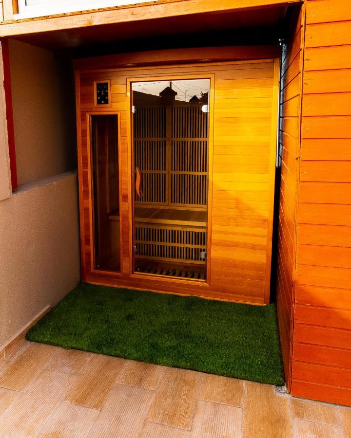 Evasion En Plein Coeur De La Ville T2 Jacuzzis Sauna Et Piscine Au Centre De ปอร์-หลุยส์ ภายนอก รูปภาพ